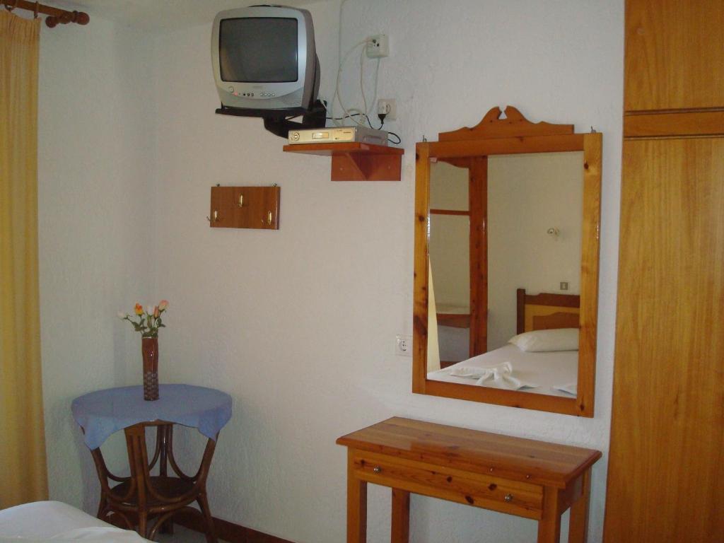 Villa Tonia Apartments Sarti Cameră foto